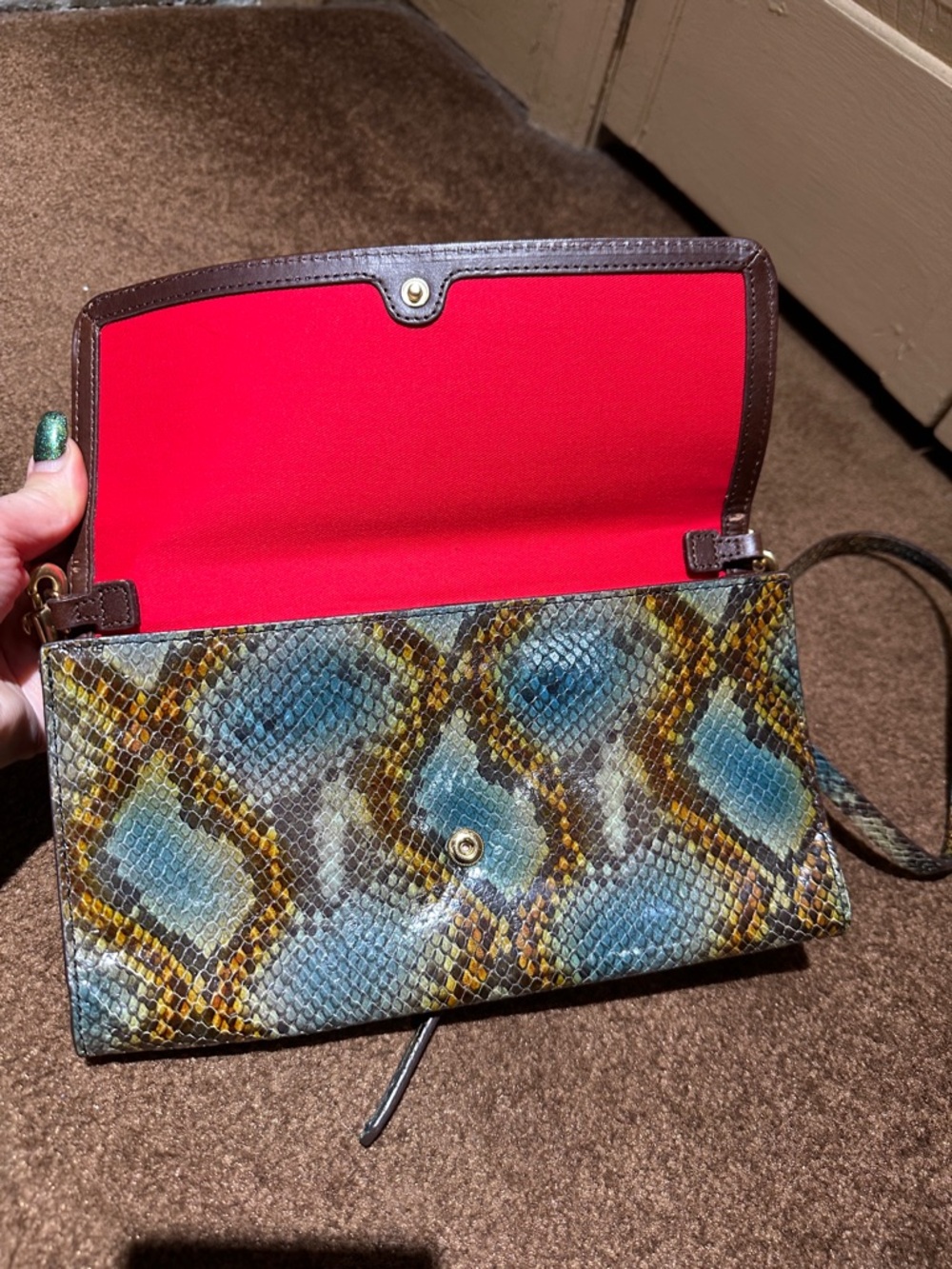 Dooney & Bourke leather snake print small shoulder bag.  Excellent condition! - Picture 12 of 14
